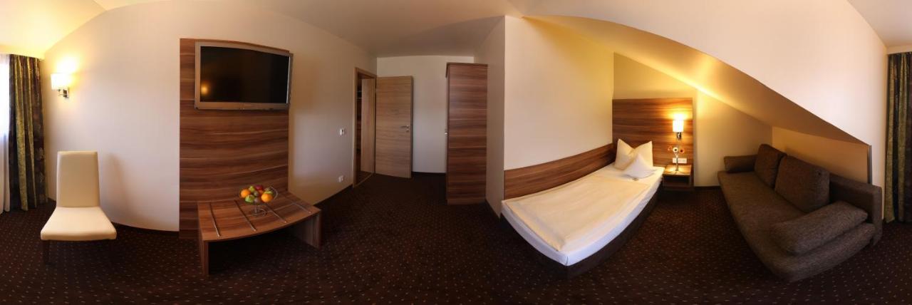 Rottersdorf Vilstaler Hof Landgasthof & Hotel מראה חיצוני תמונה